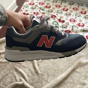 New Balance Navy/Red 4.5Kids (6Womens)